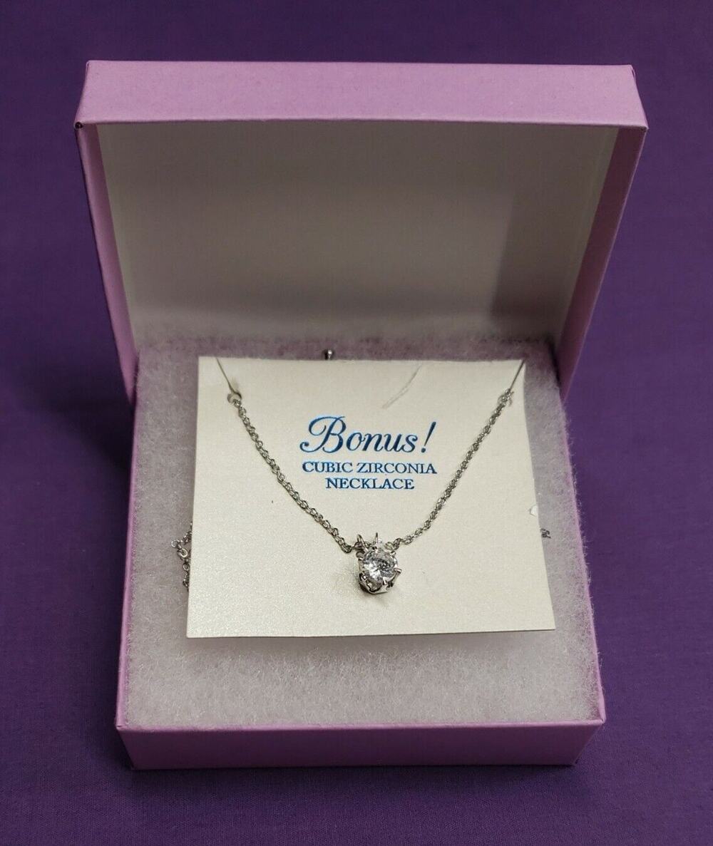 Cubic Zirconia Clear Crystal Solitaire Pendant Necklace In Silver Tone